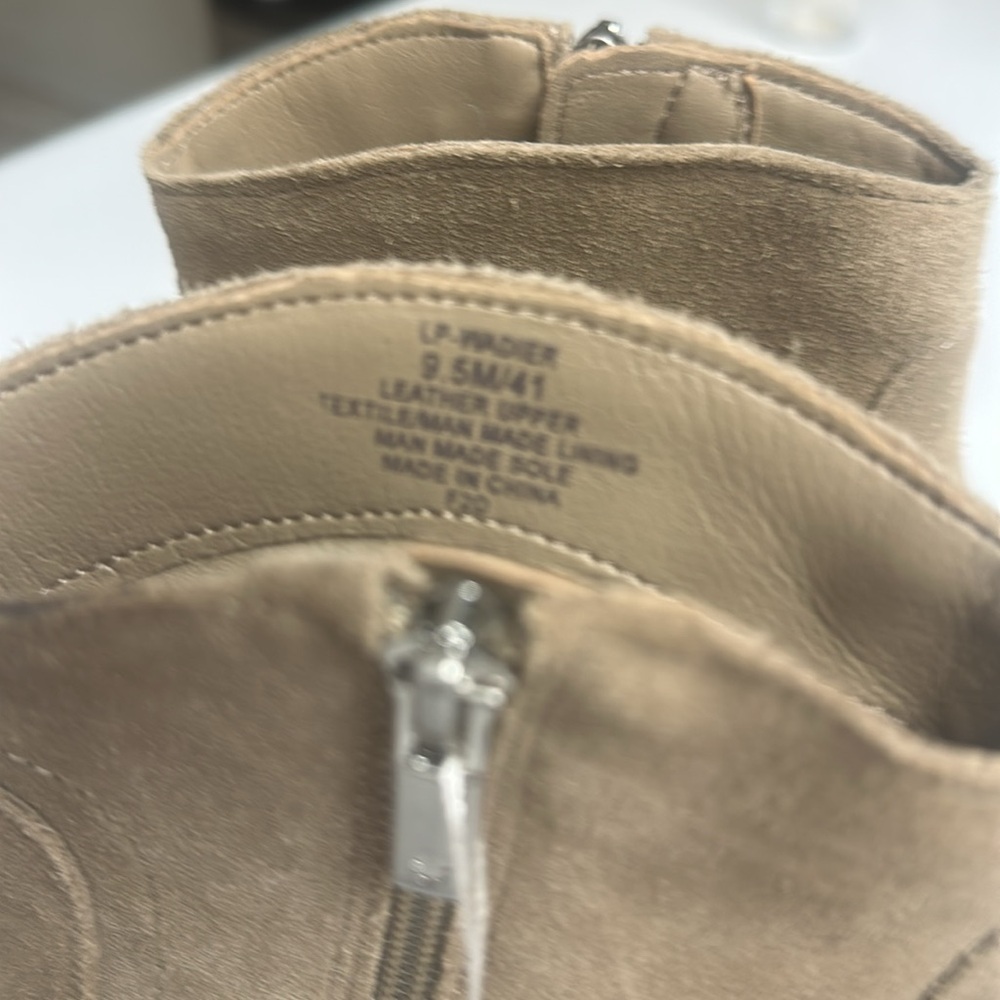NWT Lucky Brand Women Wadier Wedge Tan Taupe Suede Ankle Boots Booties Size 9.5 - Picture 9 of 12